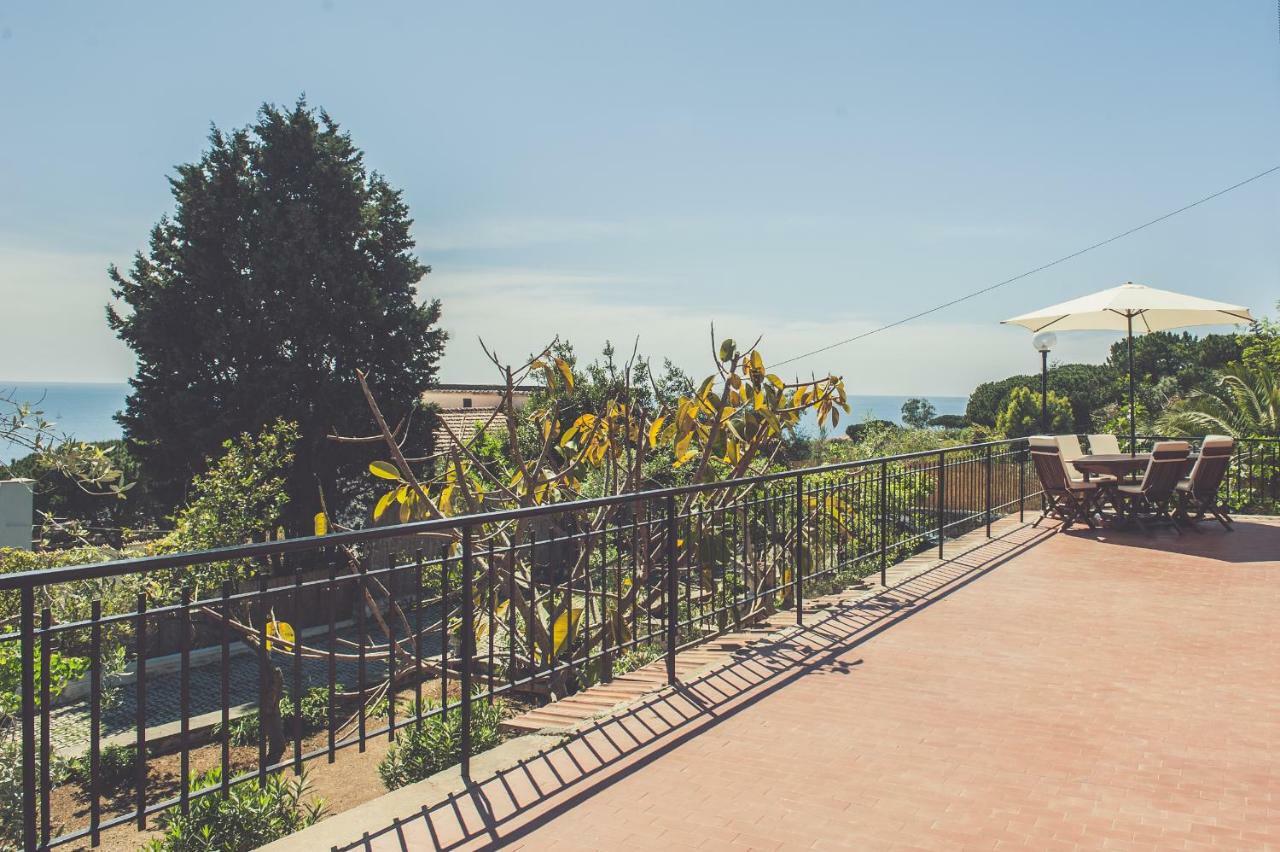 Il Giardino Dei Lauri Apartment Gaeta Bagian luar foto